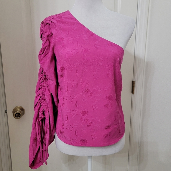Topshop Size 4 Magenta 1 Sleeve Shiny Textured Fabric Top, NEW with Tag - Picture 1 of 15